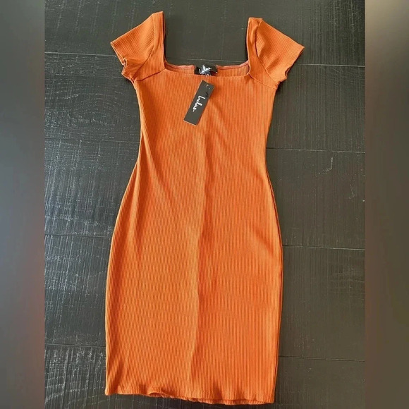 Lulus Above Basic Rust Orange Ribbed Short Sleeve Bodycon Mini Dress SZ S - Picture 3 of 6